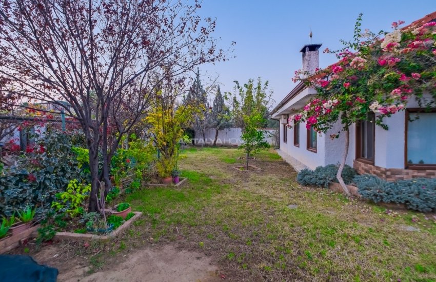 Specially-designed House with Garden in Antalya Aksu 14