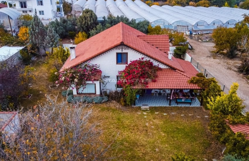 Specially-designed House with Garden in Antalya Aksu 3