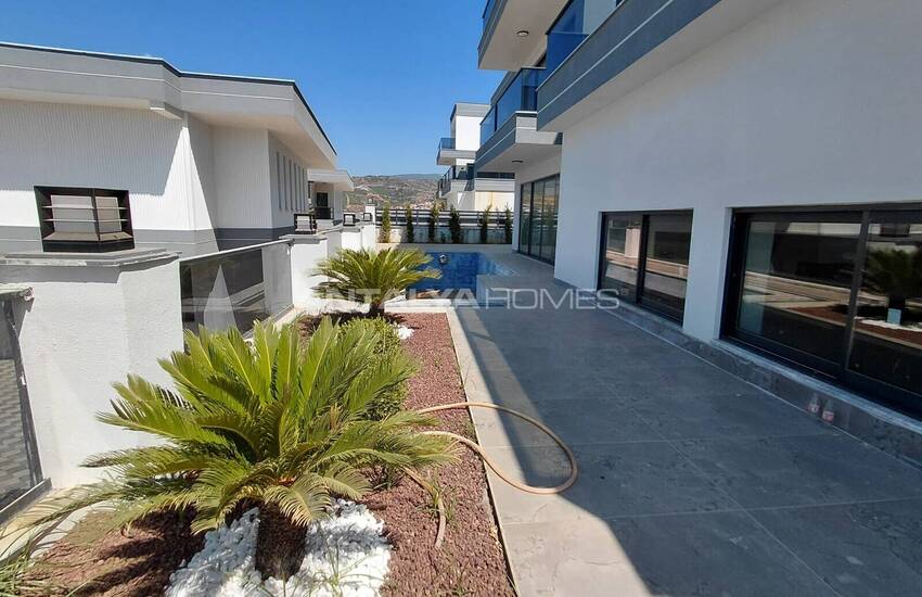 Villas Vue Sur Château Et Mer Avec Piscines Privées À Alanya 10