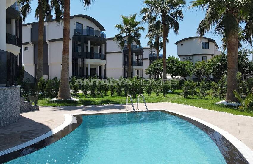 Villas Triplex Avec Jardin Privé Et Piscine À Alanya 4