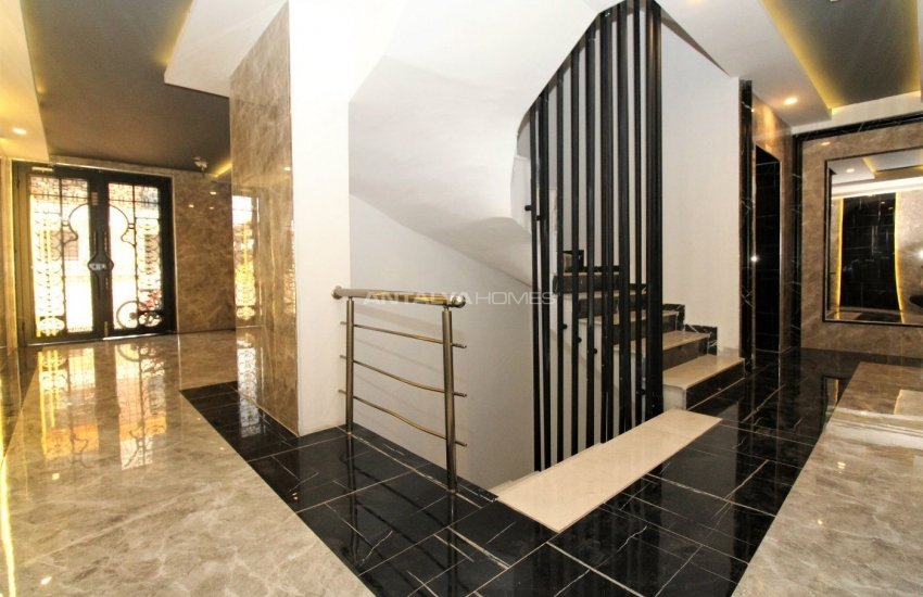 Panoramic View Chic Apartment in a Complex in Antalya Kepez 12