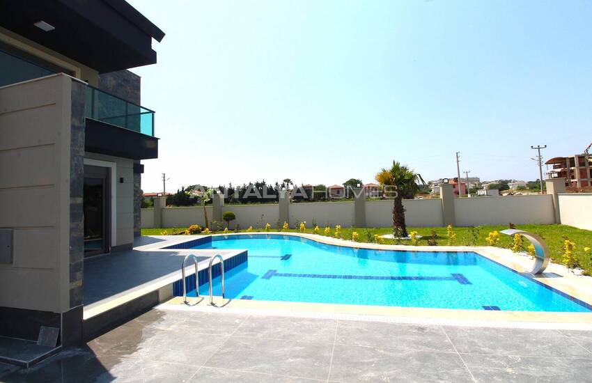 Современная Вилла в Кадрие Рядом с Полями для Гольфа 18