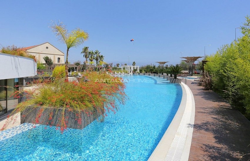 Flats with Sea and Mountain Views in Antalya Konyaalti 13