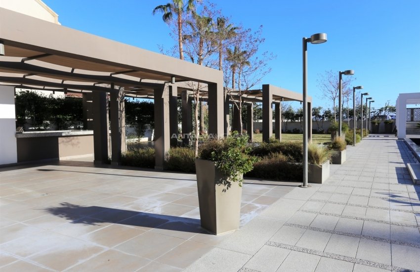 Flats with Sea and Mountain Views in Antalya Konyaalti 18