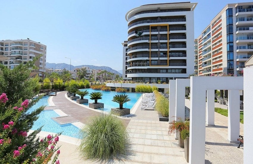 Flats with Sea and Mountain Views in Antalya Konyaalti 2