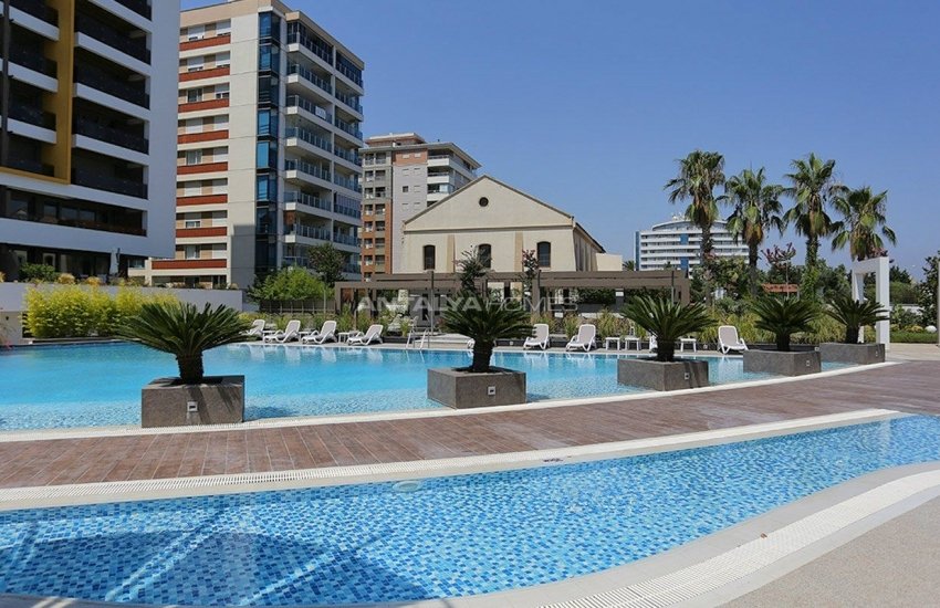 Flats with Sea and Mountain Views in Antalya Konyaalti 3