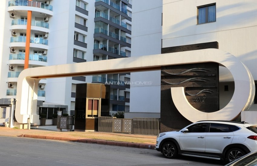 Flats with Sea and Mountain Views in Antalya Konyaalti 5