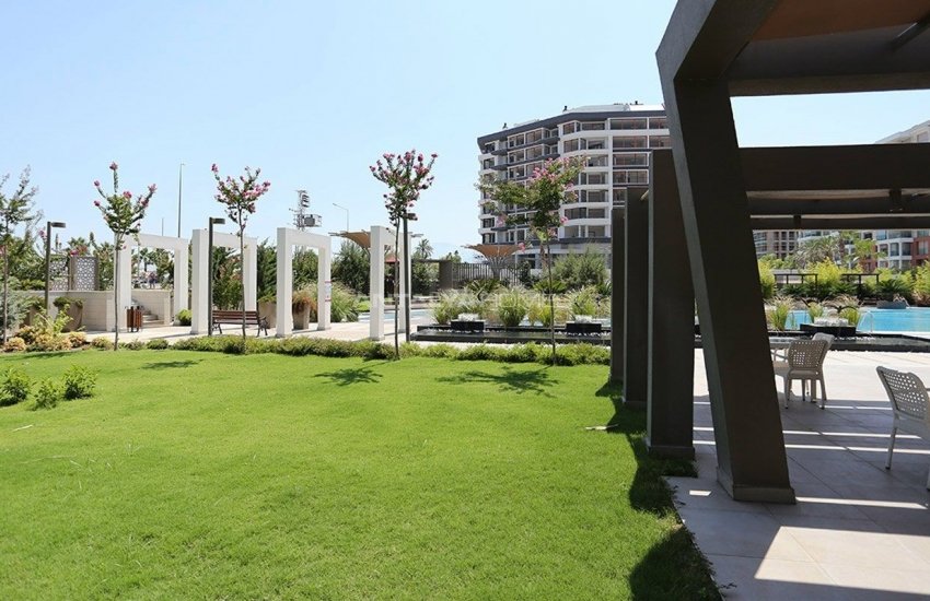 Flats with Sea and Mountain Views in Antalya Konyaalti 7