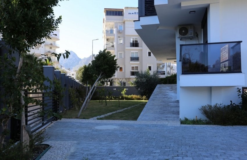 Stylish Flats in a Complex with Swimming Pool in Konyaalti 13