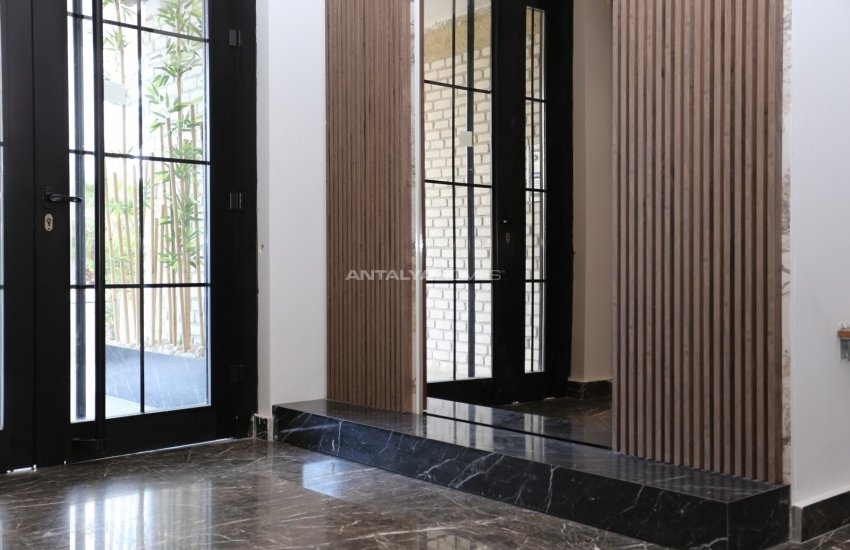 Stylish Flats in a Complex with Swimming Pool in Konyaalti 21