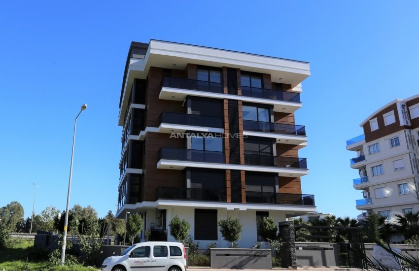 Stylish Flats in a Complex with Swimming Pool in Konyaalti 2