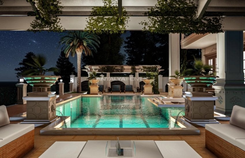 Alanya’da Deniz ve Kale Manzaralı Neoklasik Villa 6