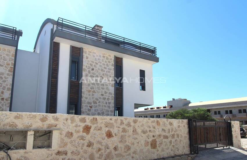 Antalya Belek'te Özel Bahçeli ve Havuzlu Modern Villalar 8