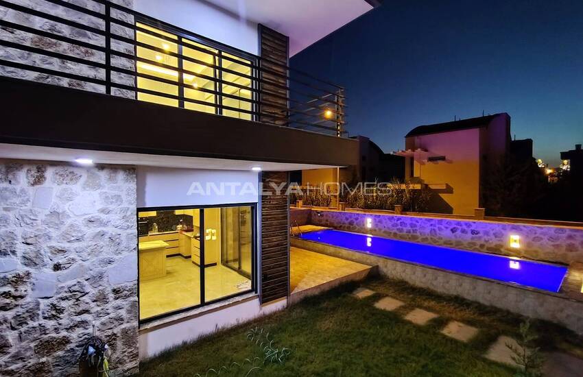 Antalya Belek'te Özel Bahçeli ve Havuzlu Modern Villalar 15