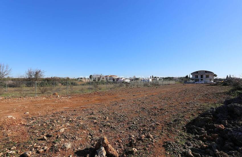ارض واسعة مناسبة لفيلا شبه منفصلة في انطاليا 3