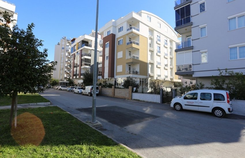 Antalya Apartment with Mountain Views in a Complex with Pool 1