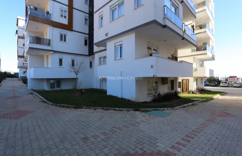 Well-maintained and Furnished Flat in Fevzi Cakmak Antalya 4