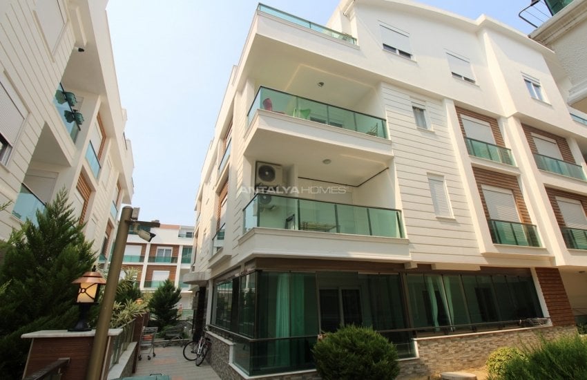 Antalya Apartment in a Rich Featured Project in Konyaalti 1