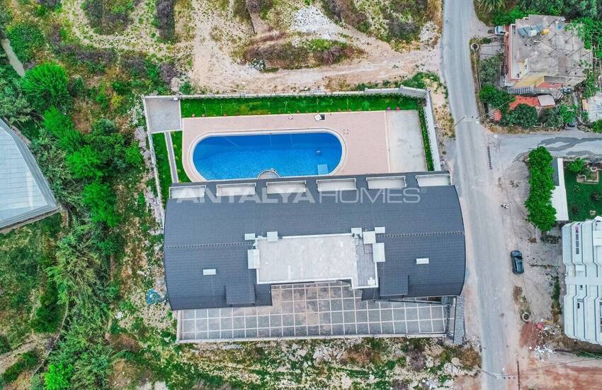 Alanya Avsallar'da Güvenlikli ve Havuzlu Sitede Daireler 3