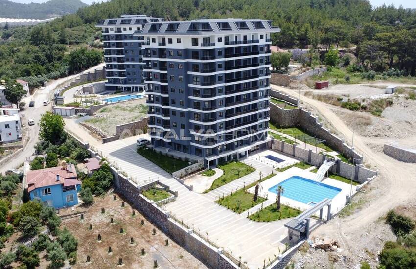 Alanya'da Kapsamlı Sosyal Tesislere Sahip Sitede Daireler