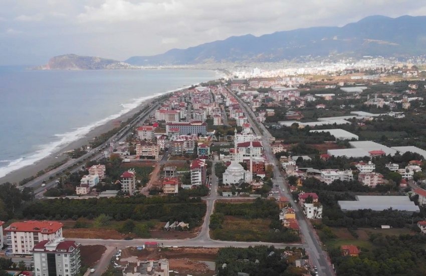 Sea View Real Estate in a Complex Near the Coast in Kestel, Alanya 1