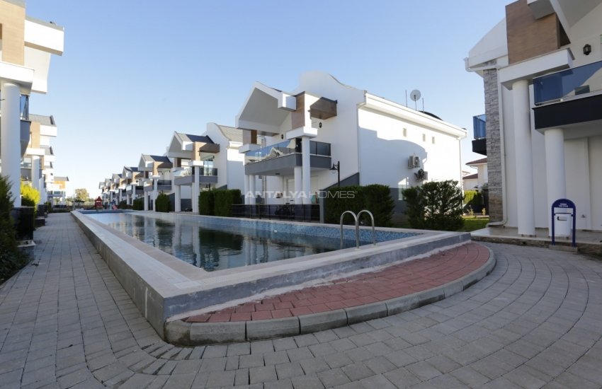 Detached Houses with Contemporary Design in Dosemealti 2