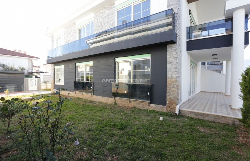 Detached Houses with Contemporary Design in Dosemealti 7