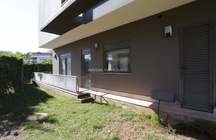 Spacious Triplex Houses with Private Gardens in Dosemealti 17