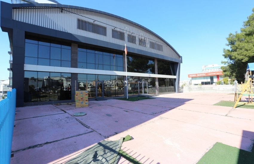 Commercial Property Close to Public Transport in Antalya 2