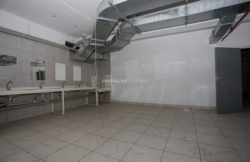 Commercial Property Close to Public Transport in Antalya 14