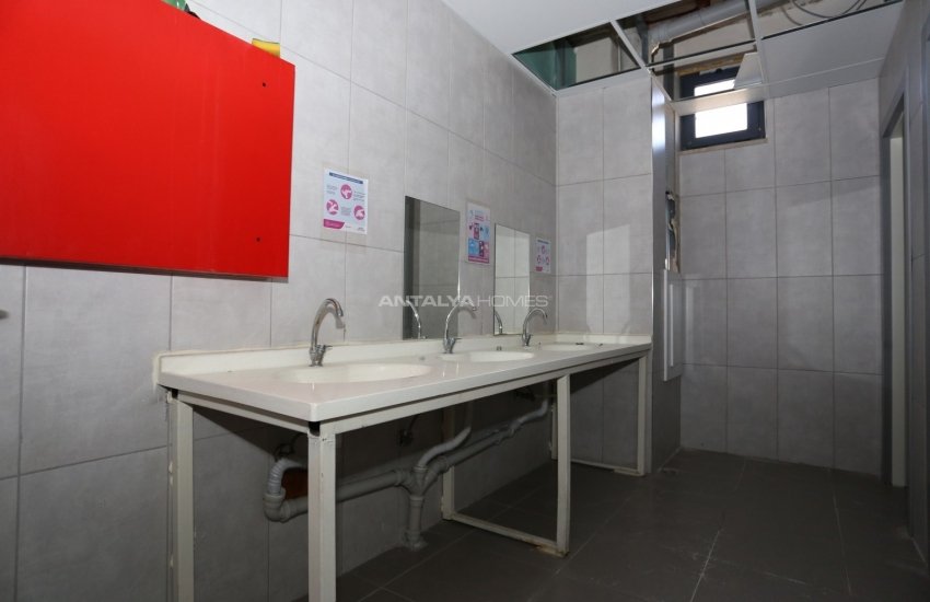 Commercial Property Close to Public Transport in Antalya 15