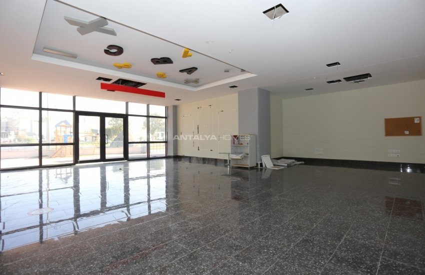 Commercial Property Close to Public Transport in Antalya 6