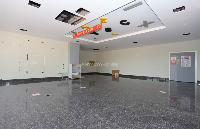 Commercial Property Close to Public Transport in Antalya 7