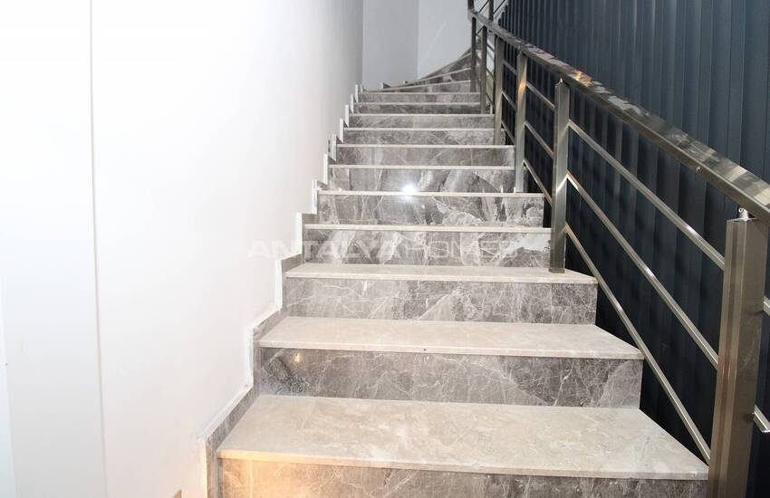 Key Ready Apartments Close to Amenities in Antalya Muratpasa 11