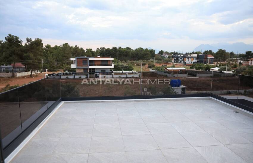 Antalya'da Akıllı Ev Sistemiyle Donatılmış Müstakil Villa 10