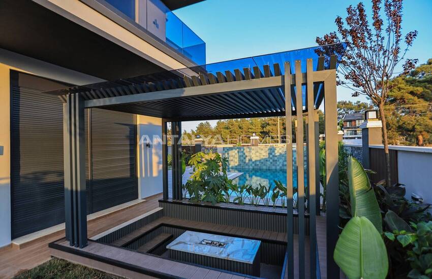 Antalya'da Akıllı Ev Sistemiyle Donatılmış Müstakil Villa 4