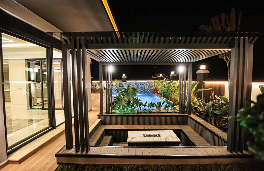 Antalya'da Akıllı Ev Sistemiyle Donatılmış Müstakil Villa 5