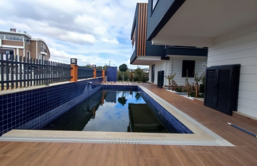Modern Designed Apartment with Rich Features in Muratpasa 4