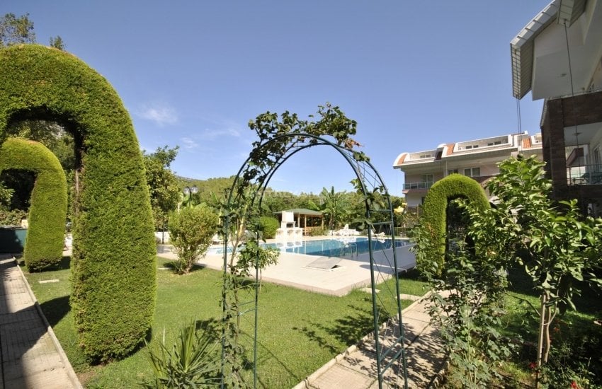 Duplex Apartment in a Complex with Communal Pool in Kemer 4