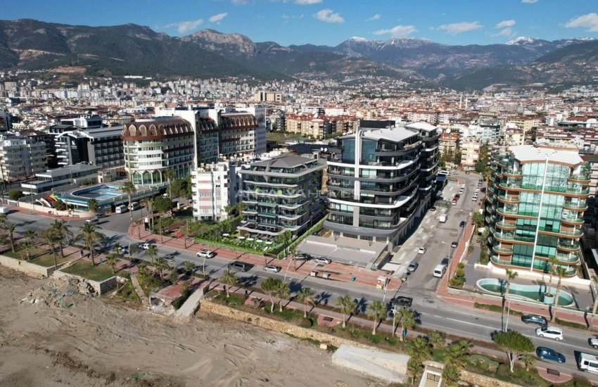 Beachfront Luxury Flats Close to Amenities in Alanya Tosmur 12