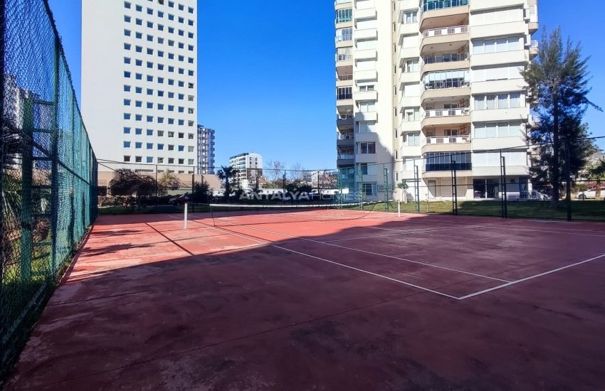 Spacious Apartment in a Luxury Complex Near Sea in Sirinyali 3