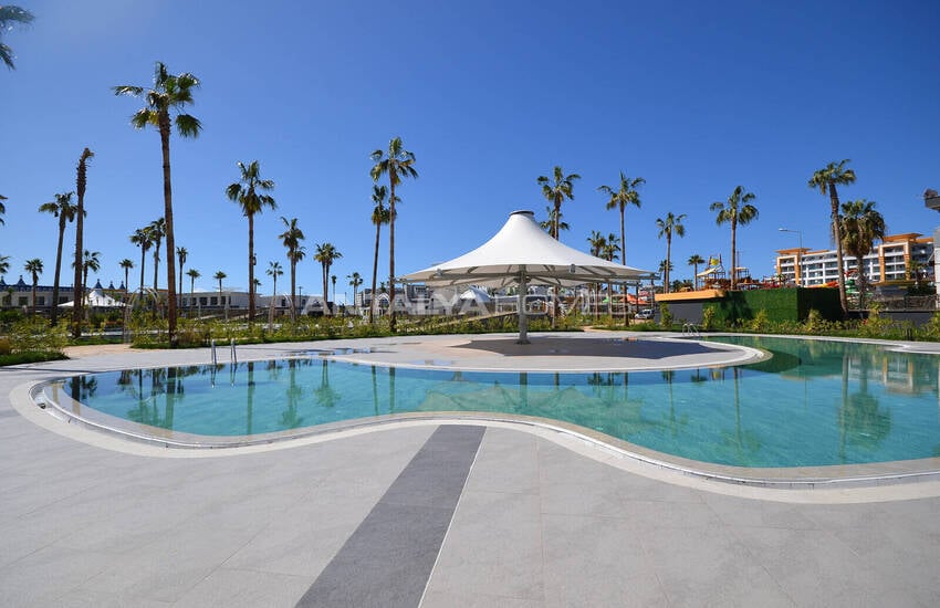 Flats in a Complex with Rich Social Facilities in Alanya 23