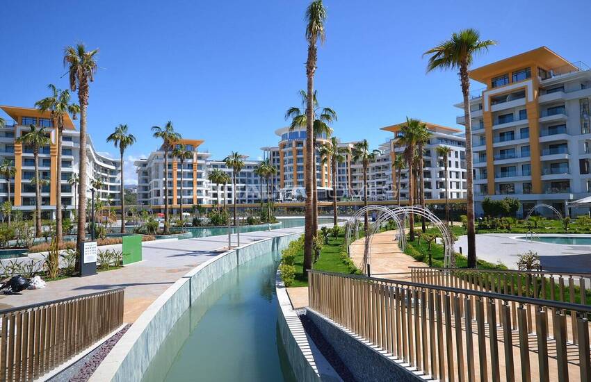 Flats in a Complex with Rich Social Facilities in Alanya 5