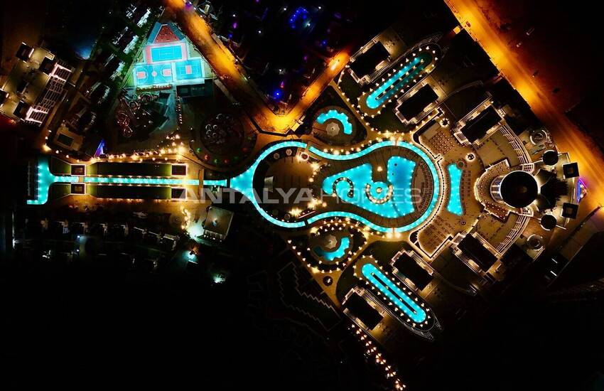 Flats in a Complex with Rich Social Facilities in Alanya 30