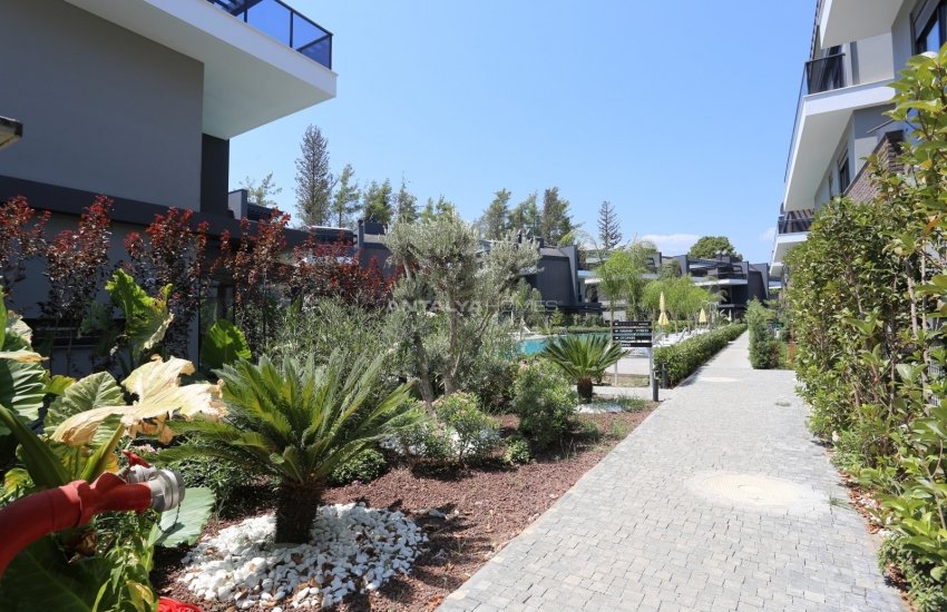 Luxurious Triplex Semi Detached Villa in Konyaalti Antalya 1