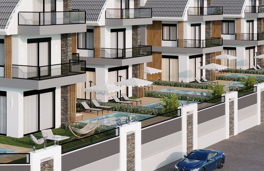 Villas Triplex Avec Piscine Privée Et Jardin À Alanya 11