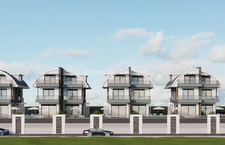 Villas Triplex Avec Piscine Privée Et Jardin À Alanya 4