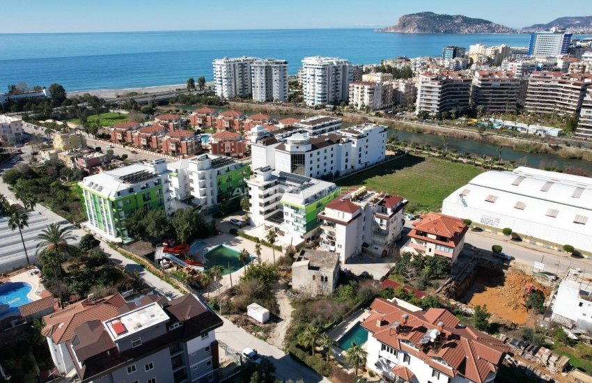 Luxury Flats in a Complex with Neoclassical Design in Alanya 1