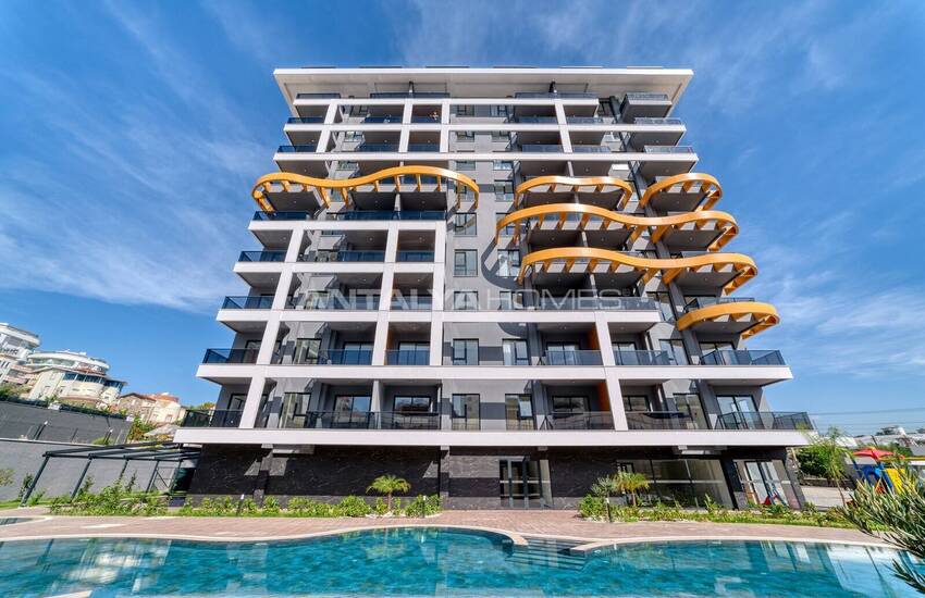 Alanya'da Sahile Yürüme Mesafesinde Kapsamlı Sitede Daireler 1