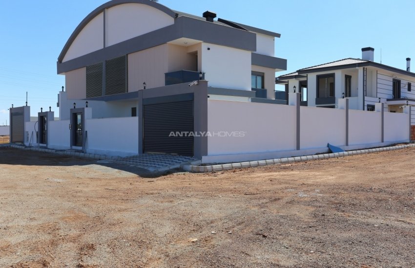 Semi-detached Villa with Rich Features in Dosemealti 3